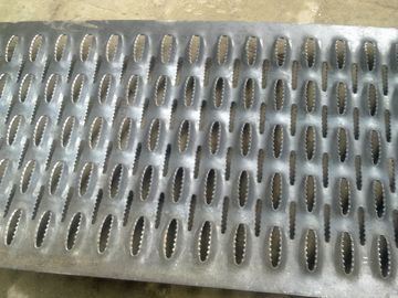 China Anti placa de metal Multifunction versátil do patim para a passagem/escadas/revestimento fornecedor