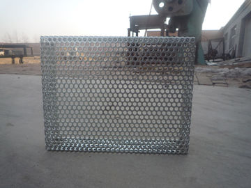 China Folha de metal perfurada da cor branca com a instalação fácil redonda do teste padrão de furos fornecedor